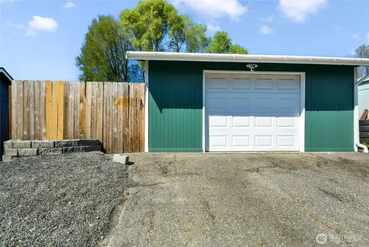 Driveway, front view