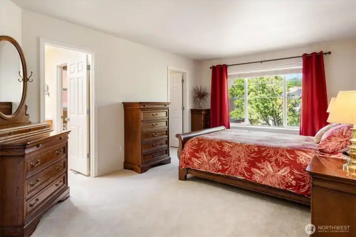 Primary Bedroom with walk-in closet.