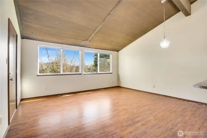 Second Large Living Space