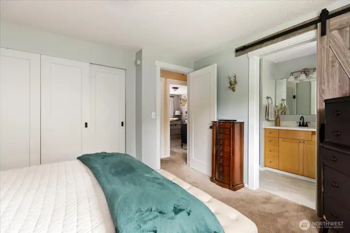 Enjoy the convenience of a private ensuite.