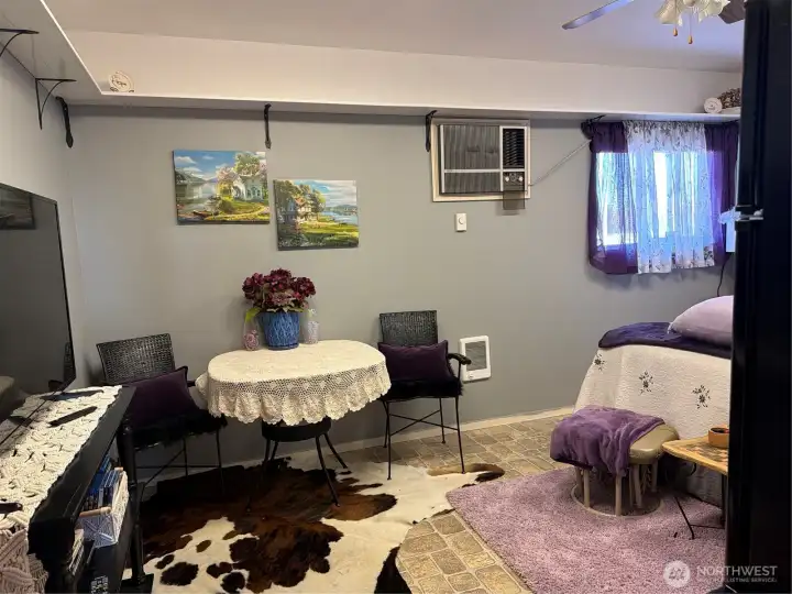 Guest bedroom in shop loft