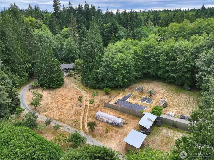 Beautifully laid out property at the end of Welcome Road in Langley! Beautifully laid out property at the end of Welcome Road in Langley!