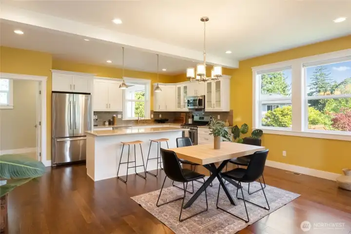 It's easy to entertain in this open concept kitchen! It's easy to entertain in this open concept kitchen!