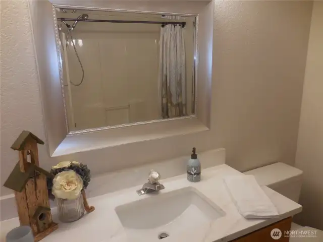 Same Full bath, See Tub / Shower in mirror...