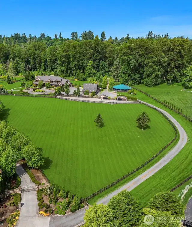 2 driveways into the property adds so much convenience into these stunning grounds.