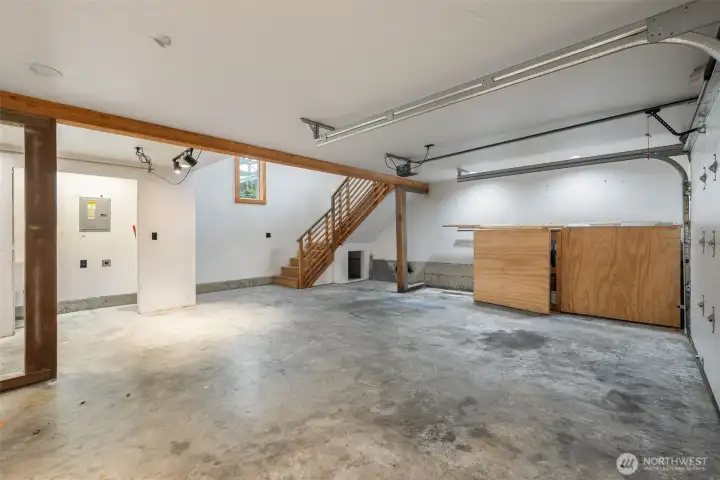 Hello? (hello, hello {echo})