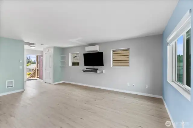 Large living room as you enter.
