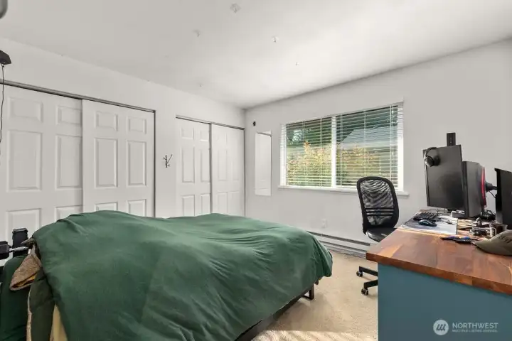 2nd bedroom