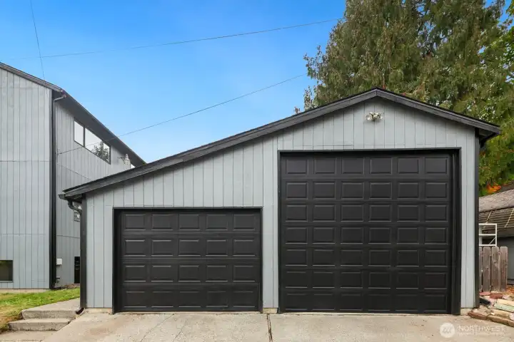 detached garage