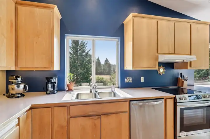 Upstairs kitchen & dining