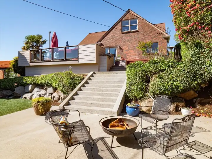 Lower patio/sports court.