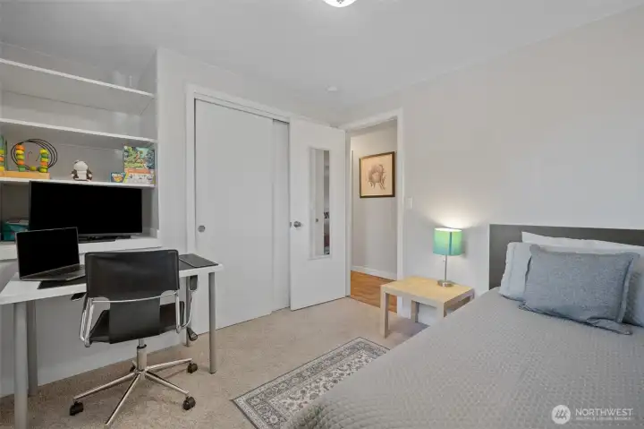 Twin Bedroom 2