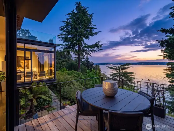 Stunning Lake Washington outlook and views from all levels of this contemporary masterpiece. Steel and Ipe deck located just off of the kitchen.
