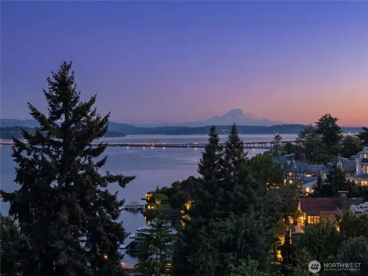 Spectacular views of Lake Washington, the Cascade mountains and Mount Rainier.