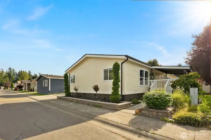 Enjoy Low Maintenance & Affordable Living in Luxury