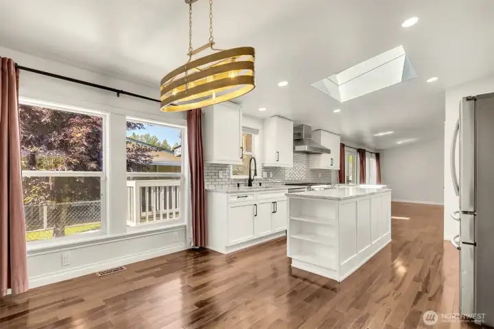 Dining Area Flows Seamlessly into the Kitchen