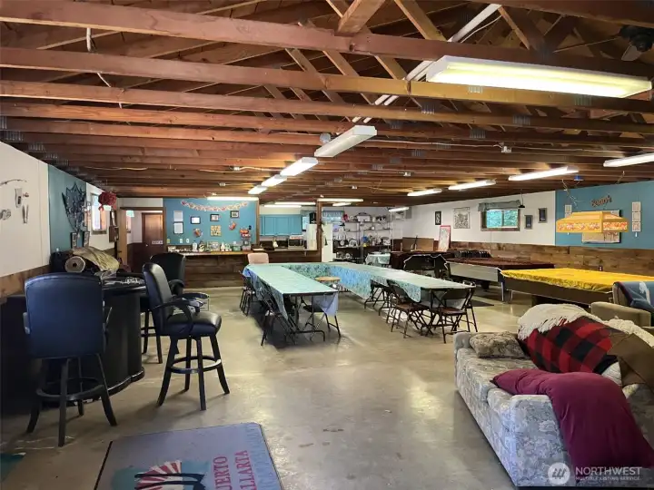 In the Clubhouse, you'll find spacious dining room for the community get togethers. Many good times here. In the Clubhouse, you'll find spacious dining room for the community get togethers. Many good times here.