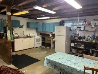 The full kitchen in the Clubhouse helps to feed the parties. There are also full restrooms. The full kitchen in the Clubhouse helps to feed the parties. There are also full restrooms.
