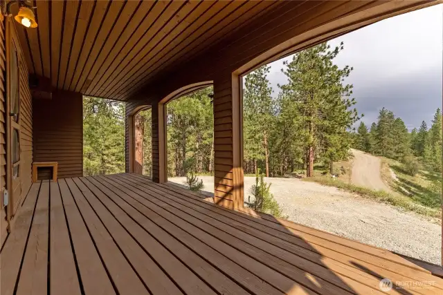 Ski's, bikes, fishing poles lots of room on this porch
