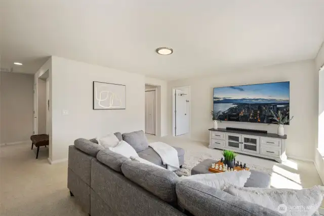 Bonus room with mountain views and lots of flexibility for use.