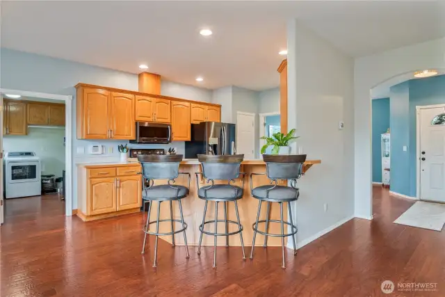 Kitchen with bar