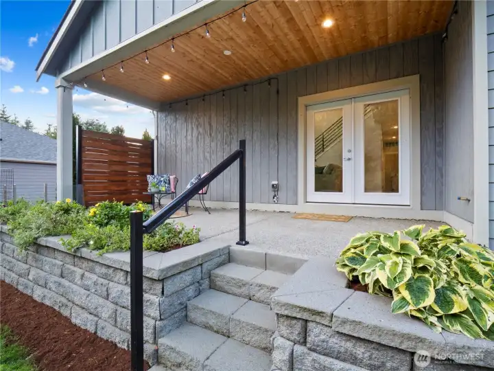 Sit at the large covered patio to enjoy the outdoors no matter what the weather offers you.