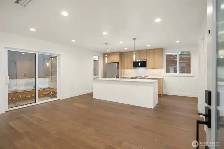 Photo of 4414 featuring similar floor plan and finishes