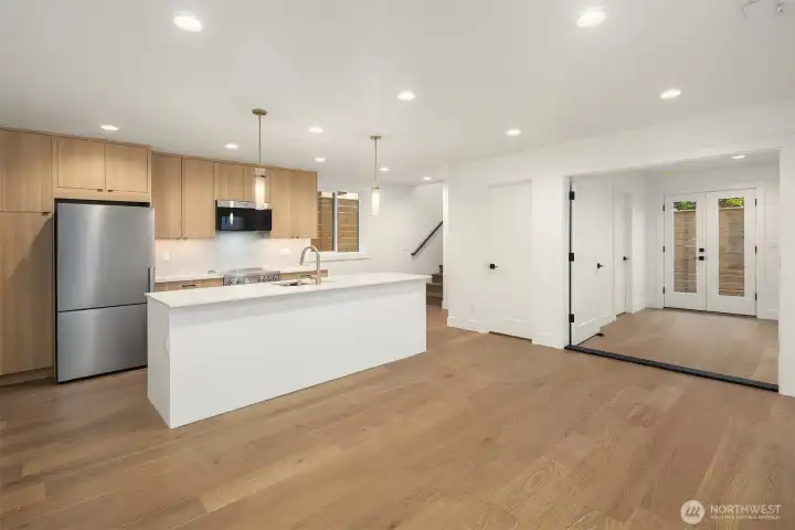 Photo of 4414 featuring similar floor plan and finishes
