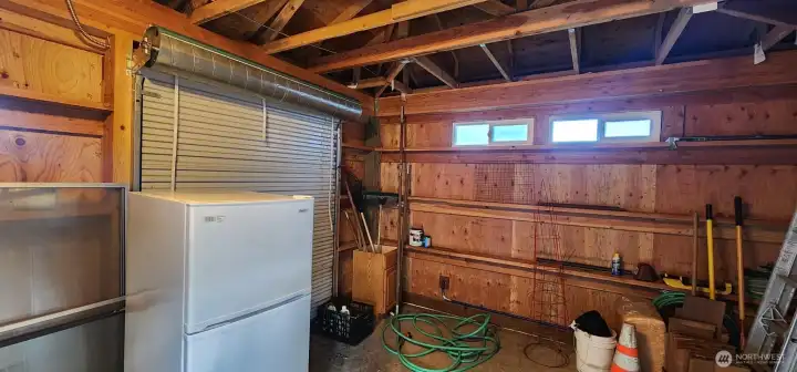 over 160 sq./ft attached shop w/ roll up door