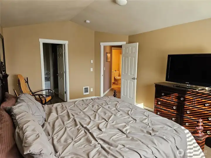 Another view of the primary bedroom