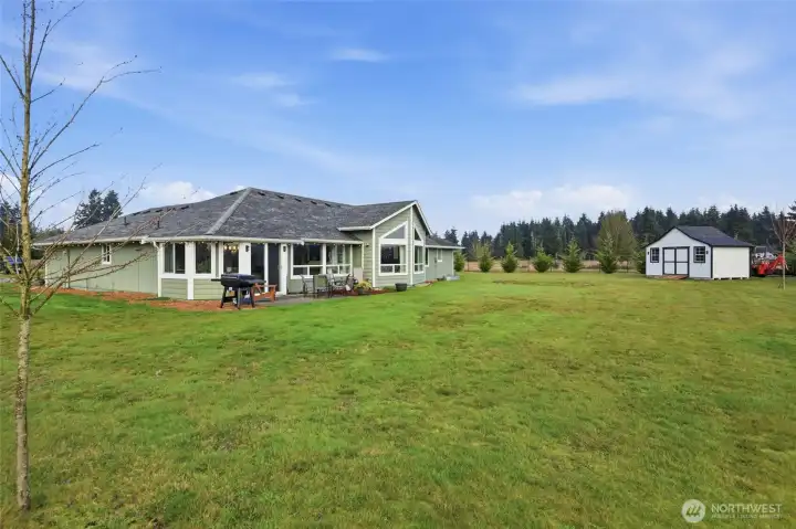 Don't miss this incredible opportunity to enjoy rural living just minutes from freeway and shopping, with tons of built-in potential and natural beauty!