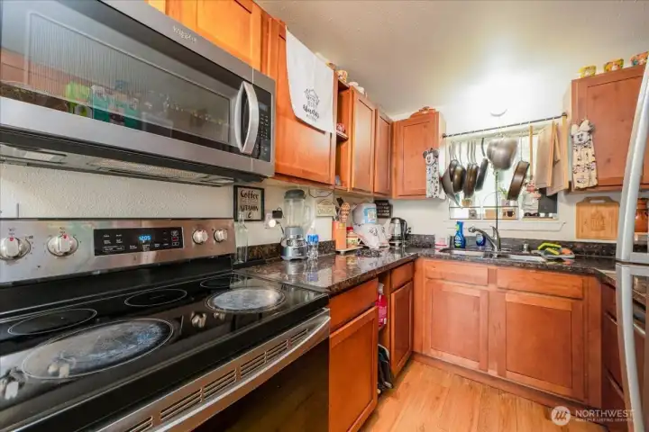 Unit B Kitchen Unit B Kitchen