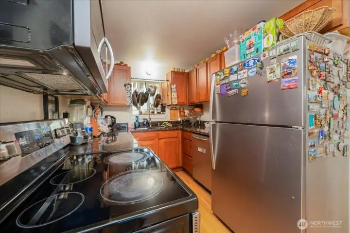 Unit B Kitchen Unit B Kitchen