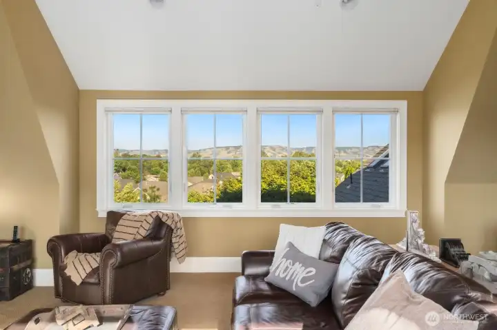 2nd floor media & entertaining space with sweeping view of the Blue Mtns
