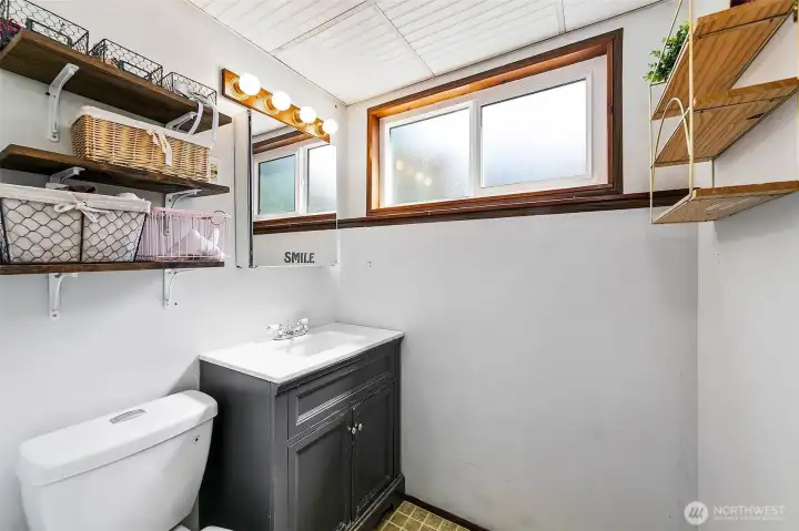 lower level 3/4 bath