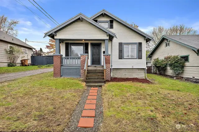 Beautiful Tacoma Craftsman Home!