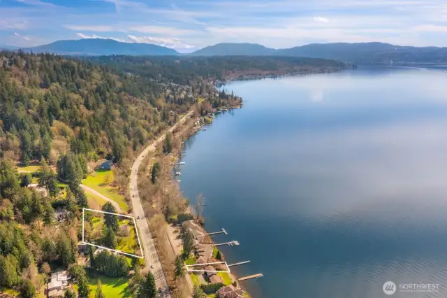 Rights to New 80 Foot Dock Included