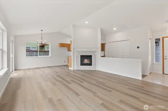 Gas fireplace