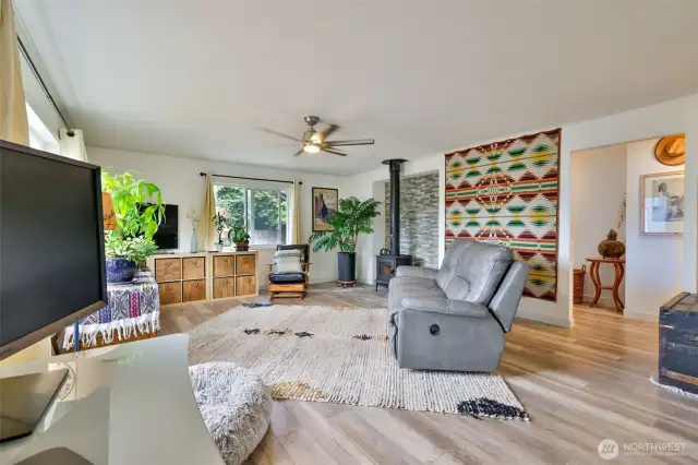 Spacious Living room