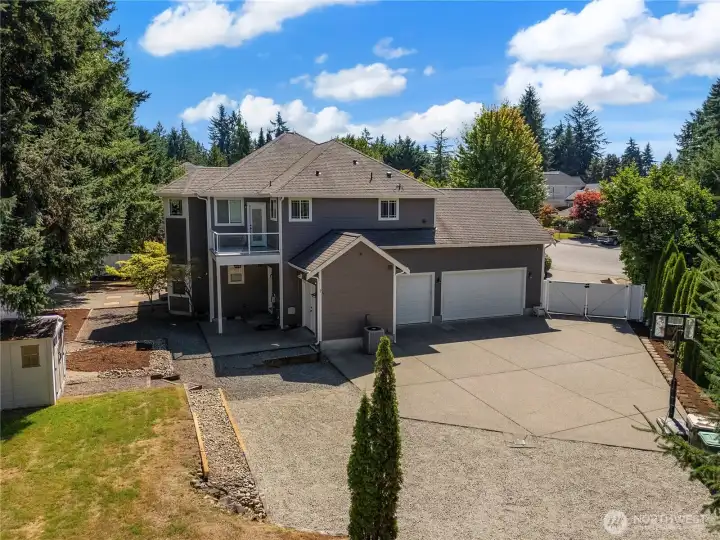 Double-door gated entry, room for an RV, boat, trailer, or sport court!