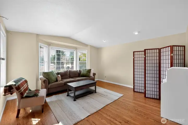 Beautifully designed front sitting area creates a warm and distinguished first impression