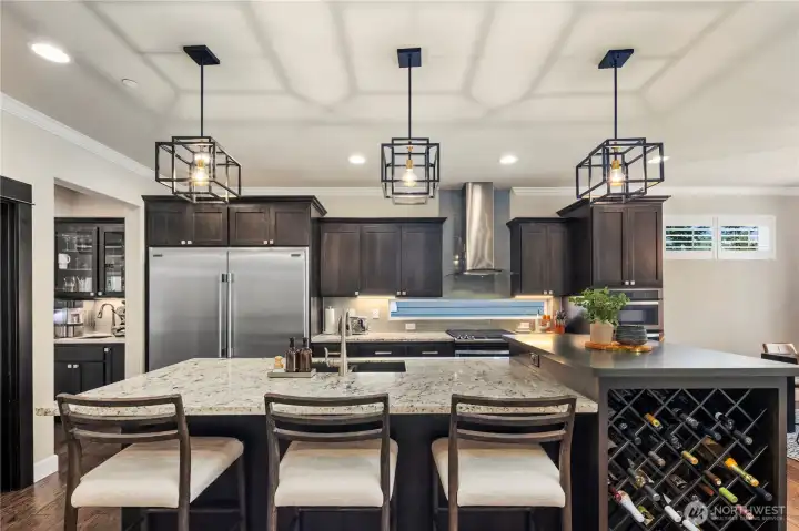 Large Island perfect for Prep & Entertaining