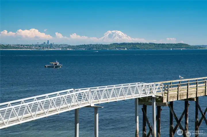 private community fishing peir