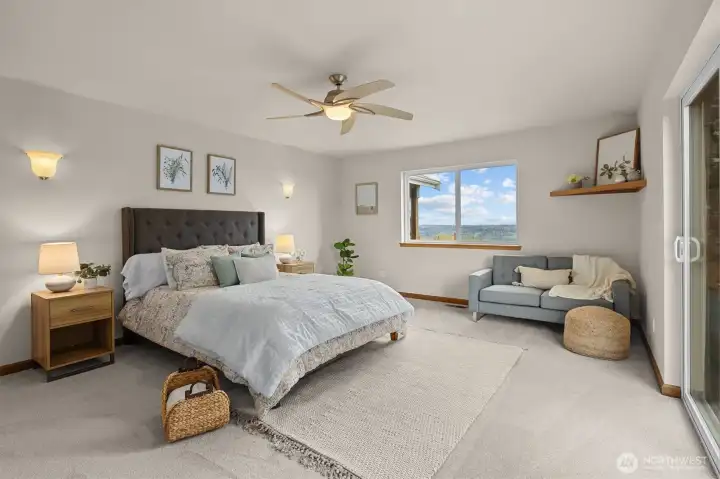 Main floor primary bedroom.