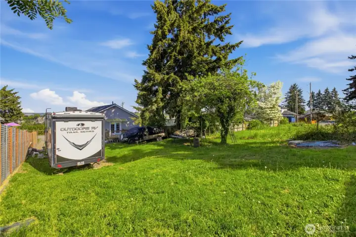 Spacious backyard view number two.