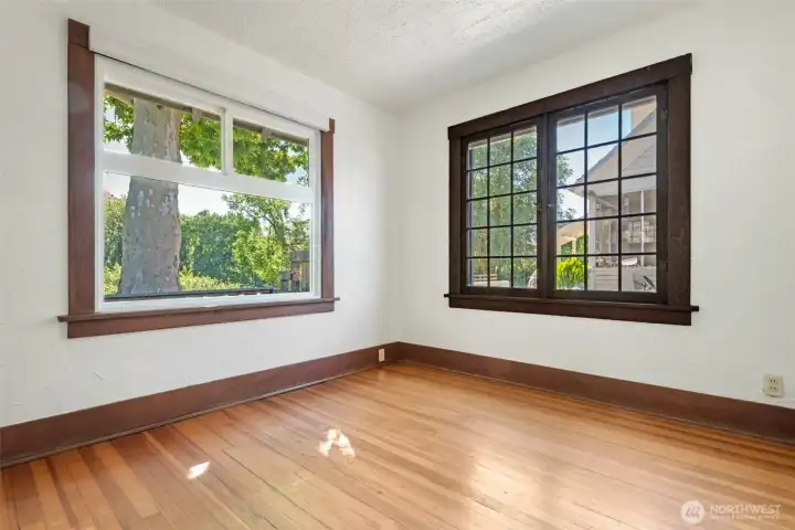 Office/Dining Flex Room