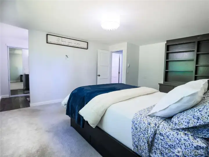 Master entry and bath room off suite