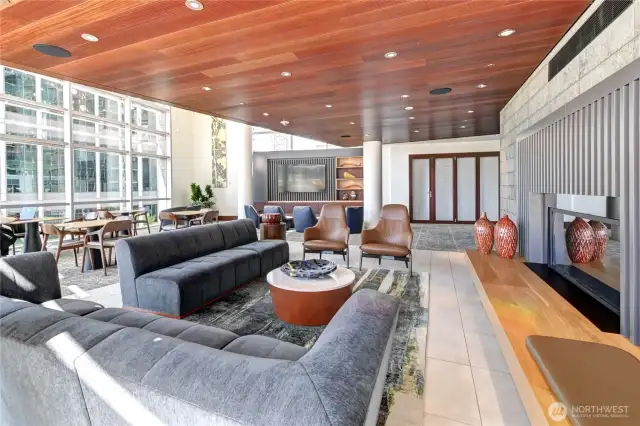 Lounge/work area.