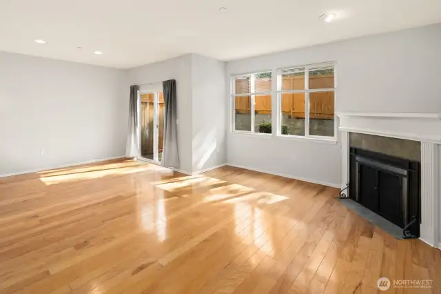 Bright & cozy family room & dining room.