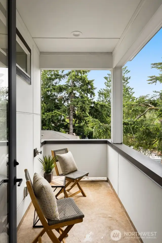Primary suite deck